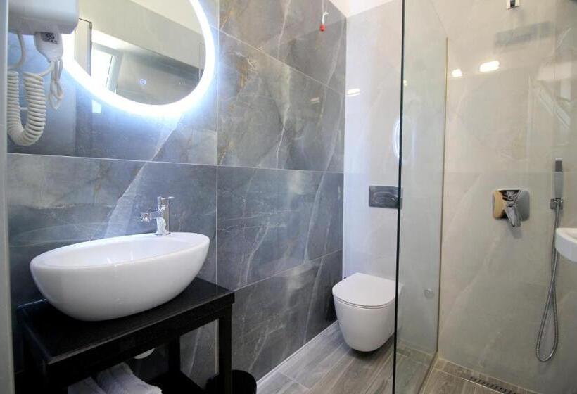 스탠다드 발코니 룸, Ambra