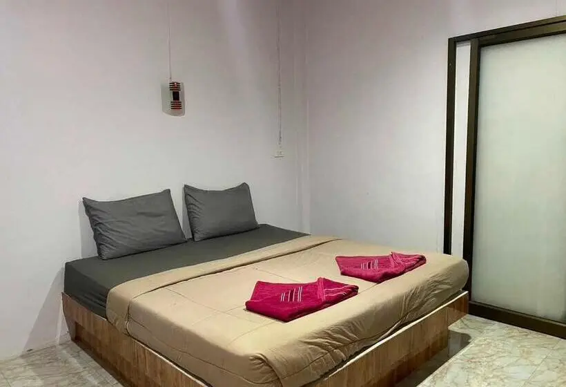 اتاق استاندارد, Oyo 75524 Sk Resort