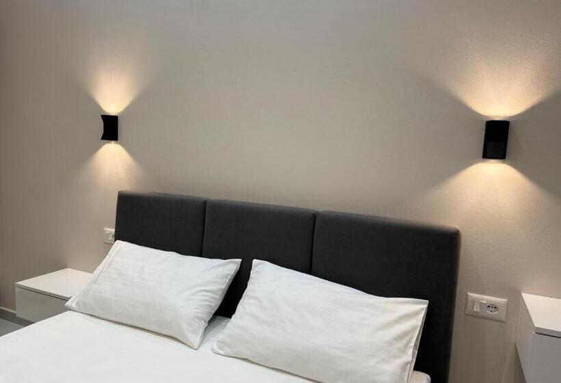 四人标准间, Aloju Rooms