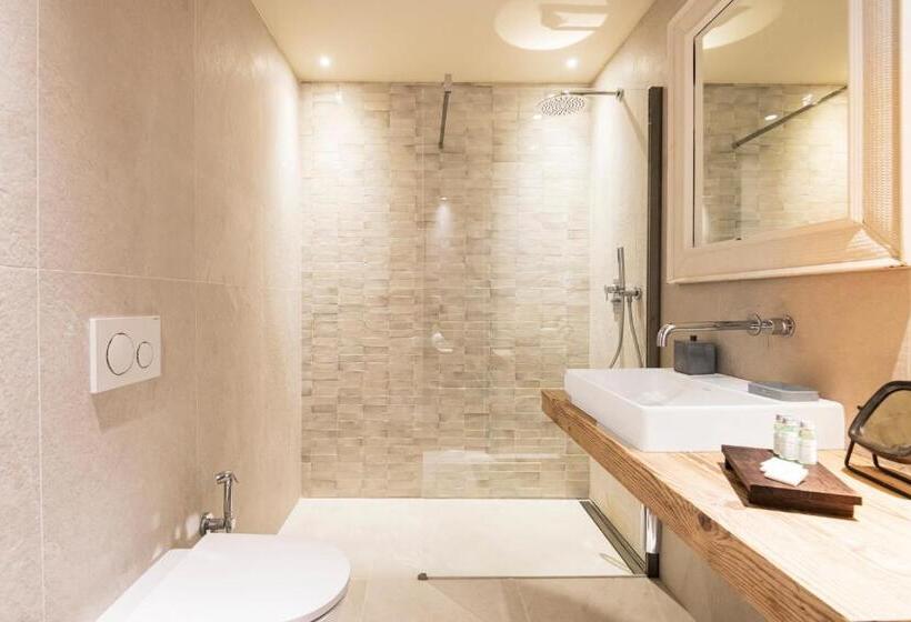 חדר סופריור, Asilo In Barolo