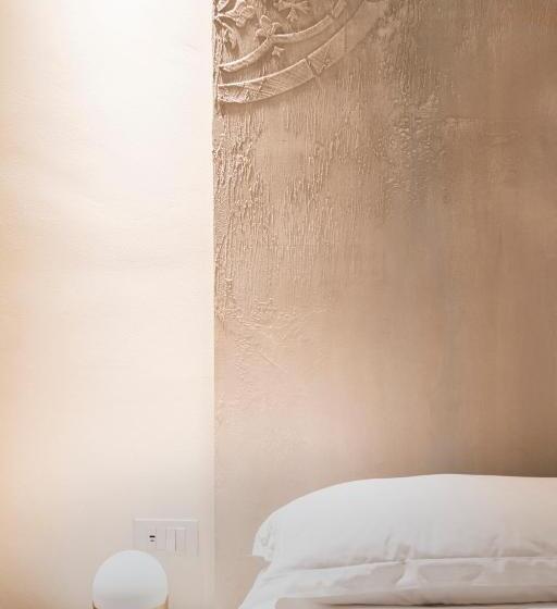 חדר דלוקס נוף לגינה, Asilo In Barolo