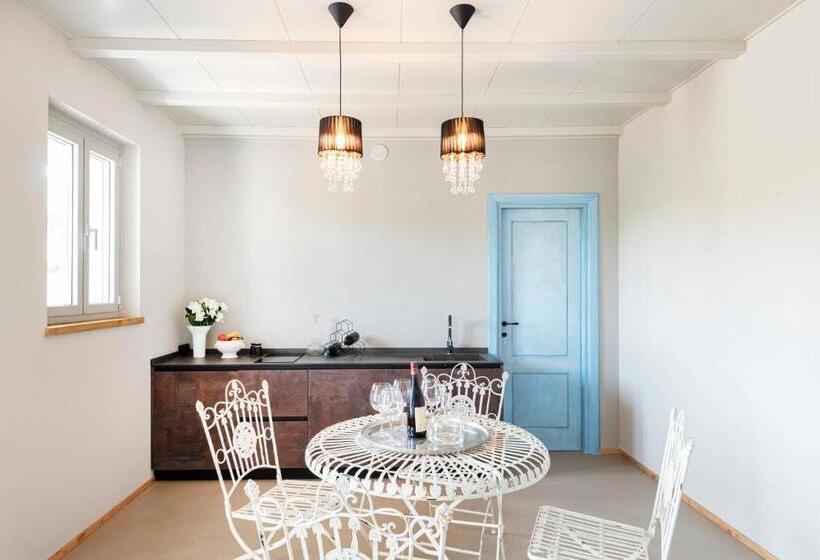 חדר דלוקס עם מרפסת, Asilo In Barolo