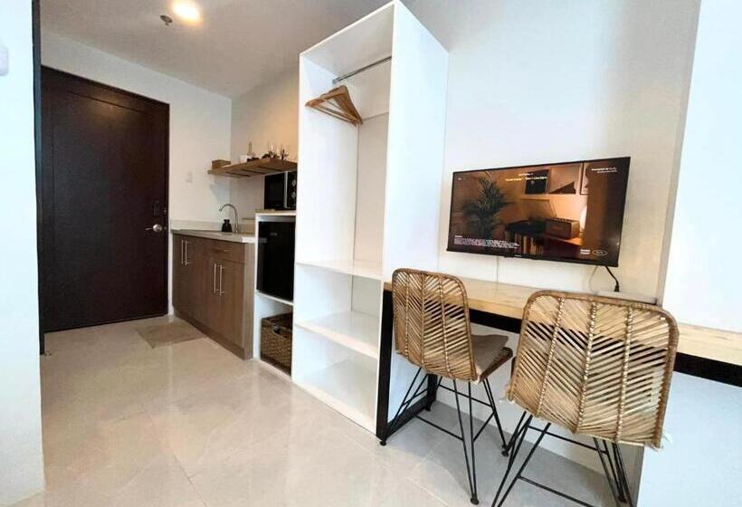 Студио Стандарт с Видом, Unit 410 Mivela Garden Residences