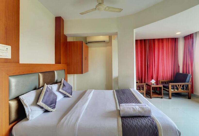 Номер Deluxe, New Sarovar Grand