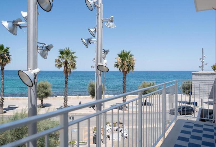 غرفة قياسية مطلّة علي البحر مزوَّدة بشُرفة, Leluan Bed And Breakfast