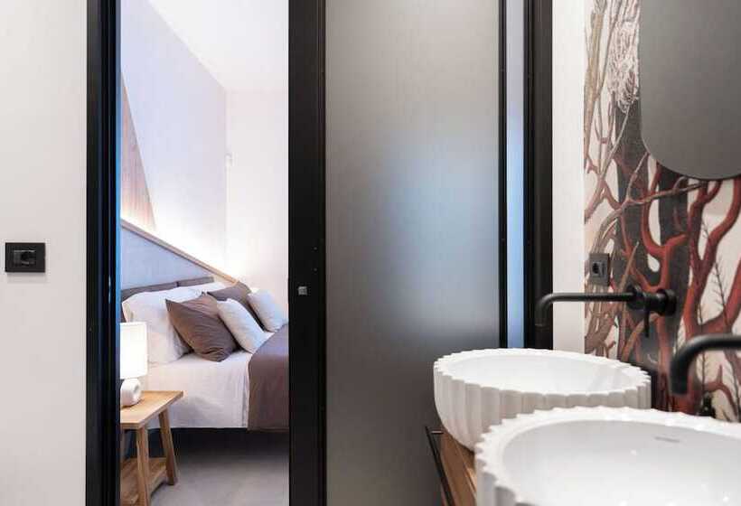 غرفة ديلوكس مطلّة علي البحر مزوَّدة بشُرفة, Leluan Bed And Breakfast