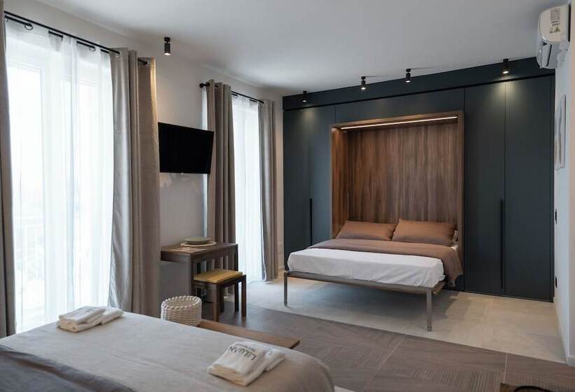 غرفة ديلوكس مطلّة علي البحر مزوَّدة بشُرفة, Leluan Bed And Breakfast