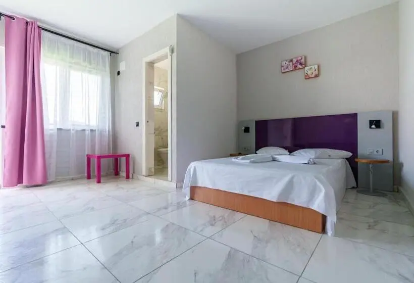 اتاق استاندارد, Deea Marii Costinesti