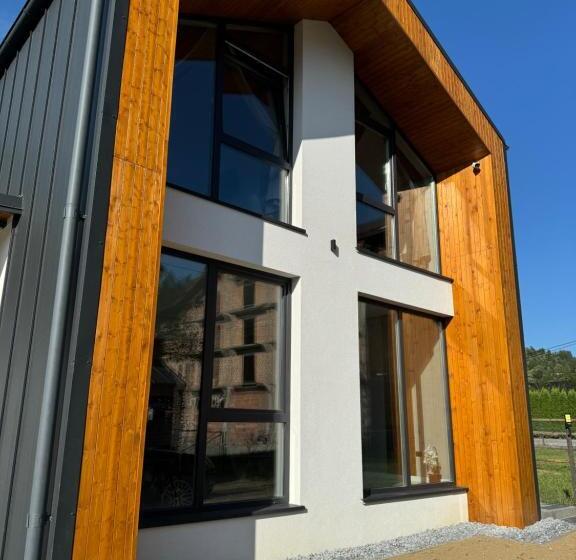 디럭스 룸, The Nest