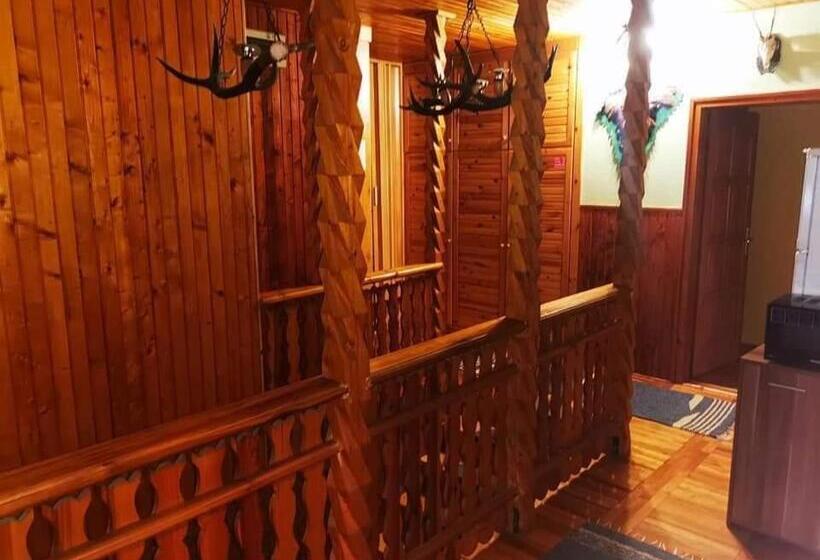 חדר סטנדרט, Frikandó Fogadó