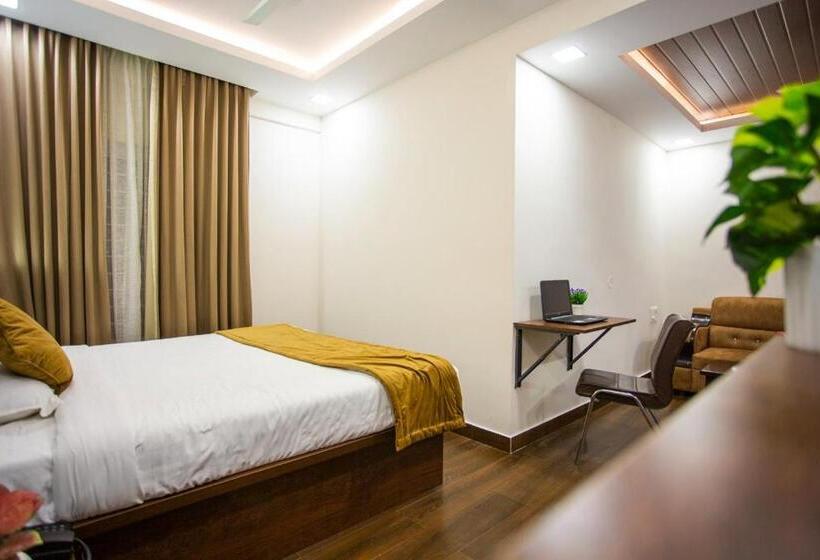 带大床的标准间, Ellegant Inn