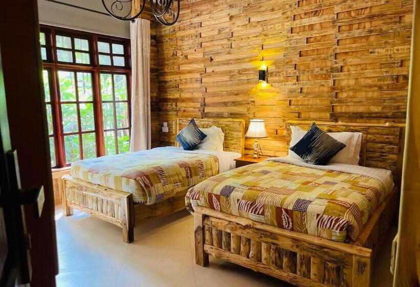 패밀리 룸, Under The Shade Safari Lodge
