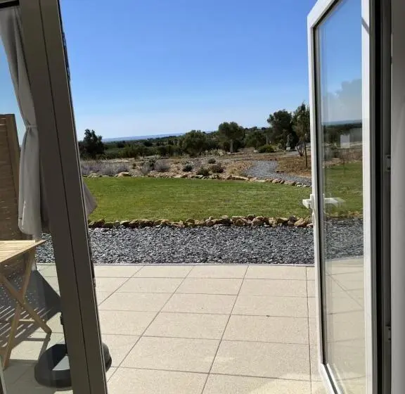 سوئیت جونیور با چشم‌انداز باغ, Villa Lobos A Sua Casa No Campo