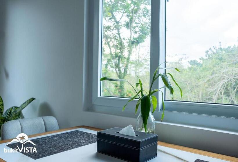 バルコニー付きスタンダードルーム, Casa Kirala By Bukit Vista