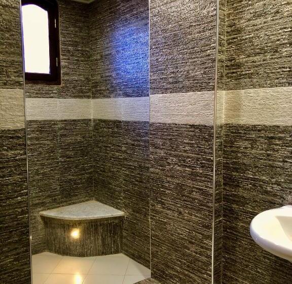 اتاق استاندارد سه نفره, Le Garden Ghardaia