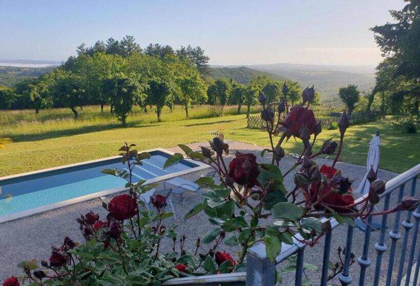 Номер Стандарт, La Garenne Chambre D  Hôtes