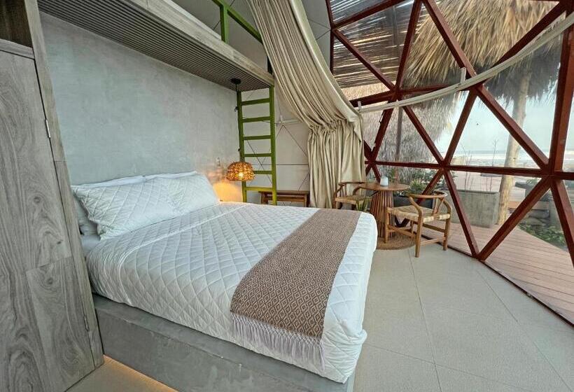 اتاق خانوادگی با چشم‌انداز دریا, Almare Zonte   Beachfront Glamping