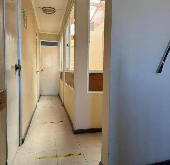اتاق استاندارد با سرویس بهداشتی مشترک, Habitacion Con Baño Compartido