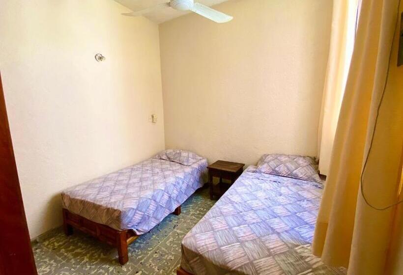 スタンダード４人部屋, Casa De Huéspedes Campos