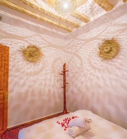 اتاق عادی, Dar Artisanat