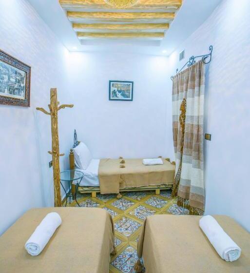 اتاق استاندارد سه نفره, Dar Artisanat