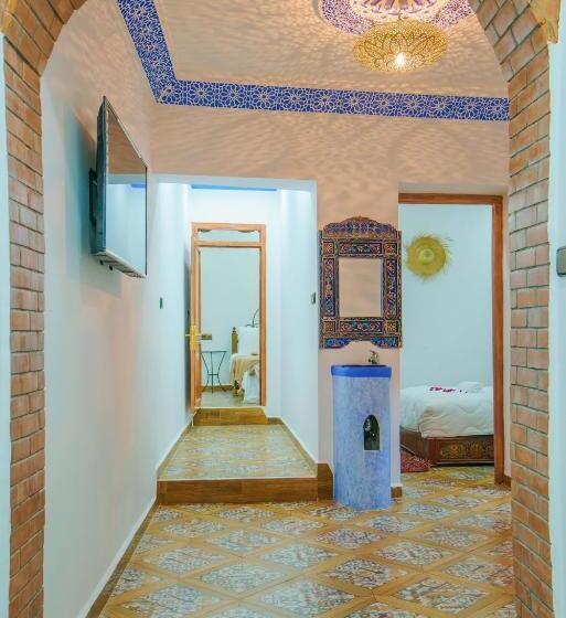 اتاق استاندارد سه نفره, Dar Artisanat