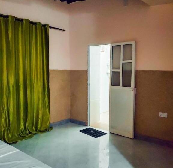 스탠다드 룸, Mambo House