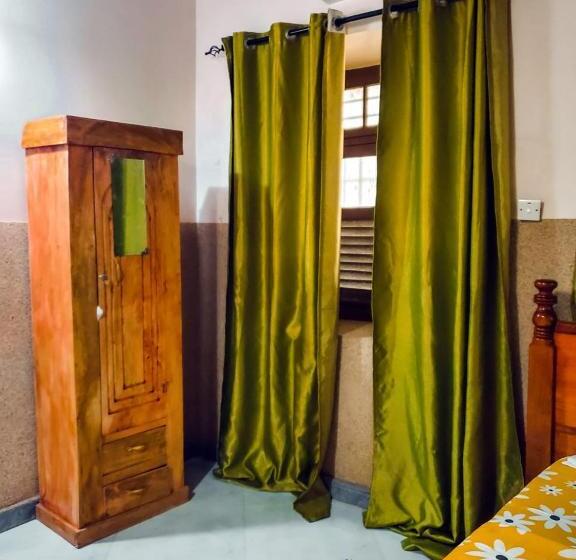 스탠다드 룸, Mambo House