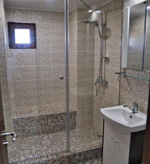 스탠다드 발코니 룸, Perla Argesului, Cazare, Ciubar, Piscina, Lift, Pensiuni, Hotel, Cabana, Vila, Munte, Transfăgarasan