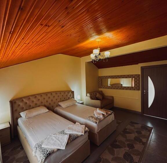 스탠다드 룸, Woodhouse