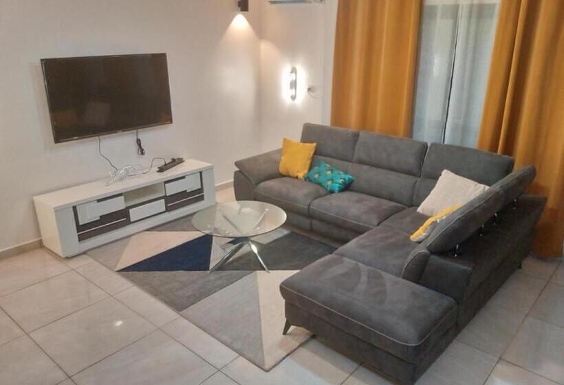 آپارتمان 1 خوابه با بالکن, Residence Tomaha