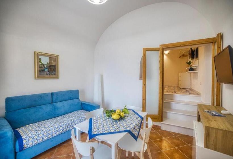 Апартаменты 1 Спальня Вид на Море, Salvo S House