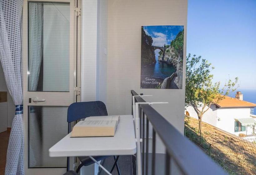 Апартаменты 1 Спальня Вид на Море, Salvo S House