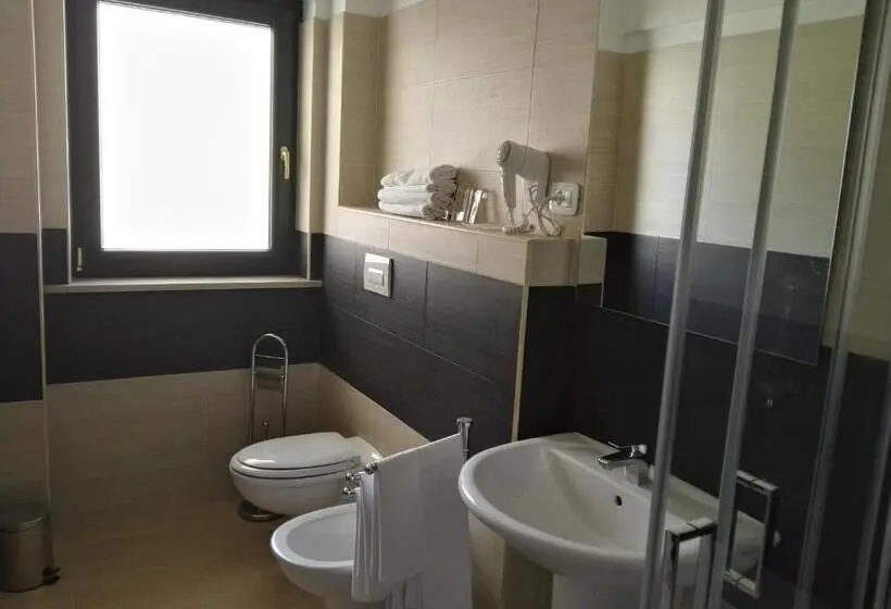 اتاق استاندارد سه نفره, B&b Relax