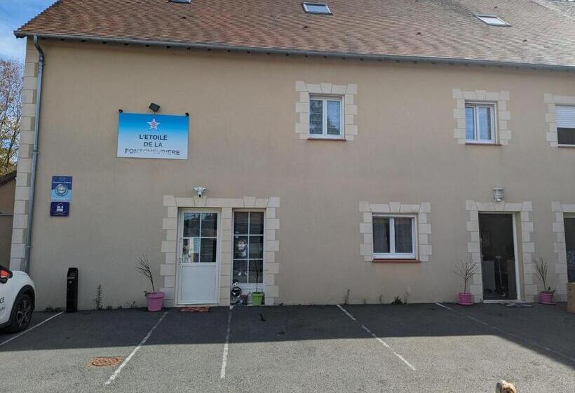 Номер Стандарт, Chambre Confortable Avec Salle D Eau Privative, Cuisine Et Salon Communs, Petit Déjeuner Inclus. F