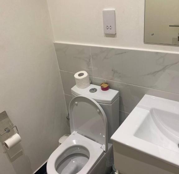 Standard-Studio Poolblick, Bizziretreat