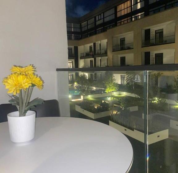 Standard-Studio Poolblick, Bizziretreat