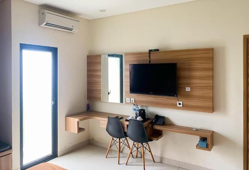 Номер Deluxe, Deluma Hotel Syariah Redpartner