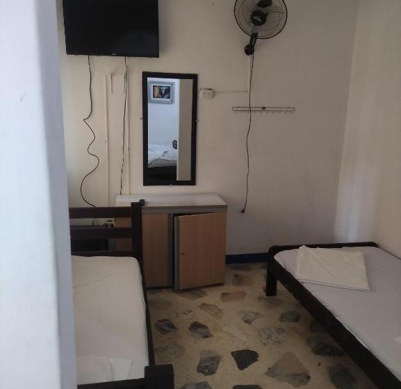 Четырехместный Номер Стандарт, El Marques De San Luis