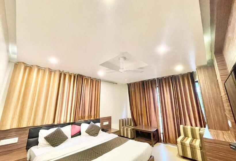 스탠다드 싱글 룸, Savoy Residency Inn ! Mussoorie होटल सवॉय रेजीडेंसी इन, হোটেল সাভয় রেসিডেন্সি ইন , Near Mall Road H