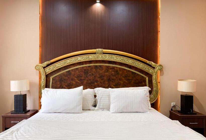 Номер Deluxe, Sr Residence Near Mall Ciputra Cibubur Mitra Reddoorz