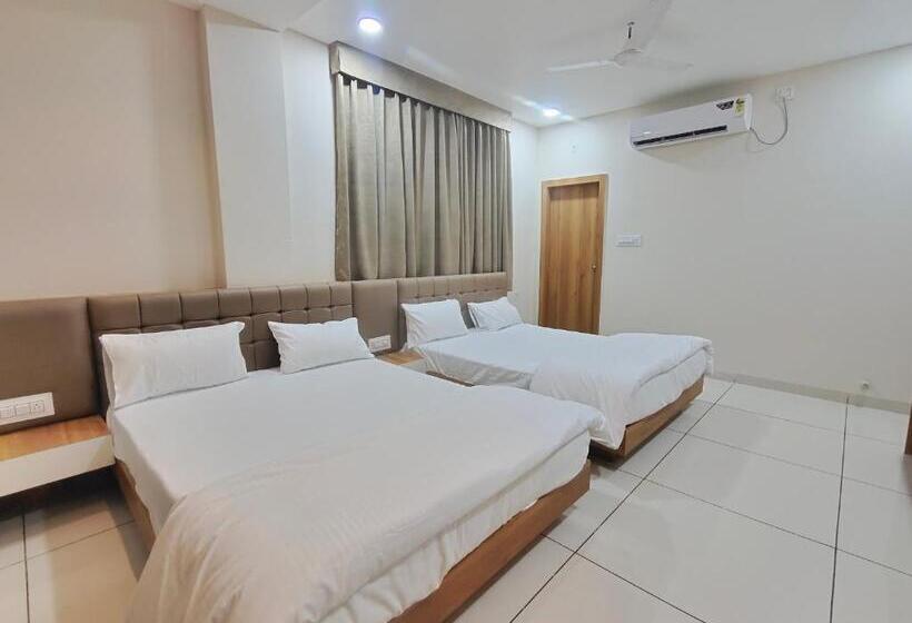 Deluxe Familjerum, Tirupati Inn