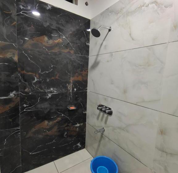 Deluxe Familjerum, Tirupati Inn