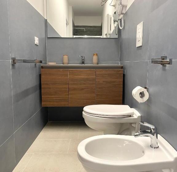 חדר סטנדרט לארבעה, Barirooms   Murat Suites