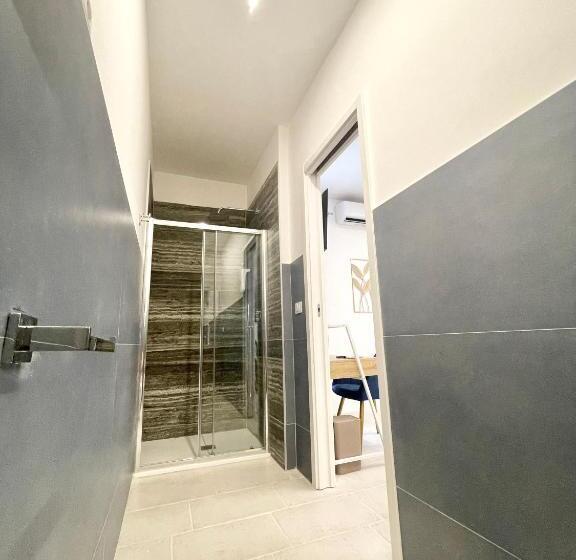 חדר סטנדרט לארבעה, Barirooms   Murat Suites