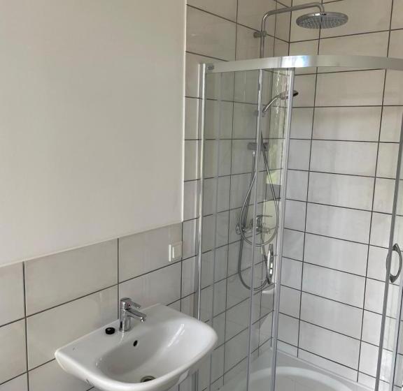 اتاق استاندارد با چشم‌انداز باغ, Kipeni Guest House