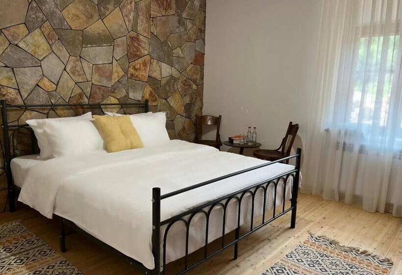 חדר סטנדרט לשלושה, Lu Na Home