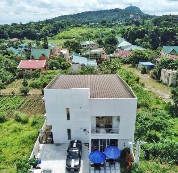 اتاق استاندارد با چشمانداز کوهستان, Casa Luna Guesthouse Tagaytay