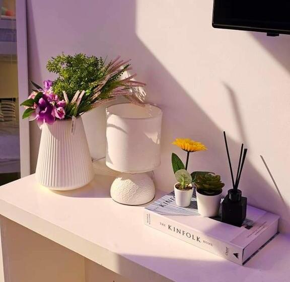 اتاق خانوادگی با چشمانداز کوه, Casa Luna Guesthouse Tagaytay