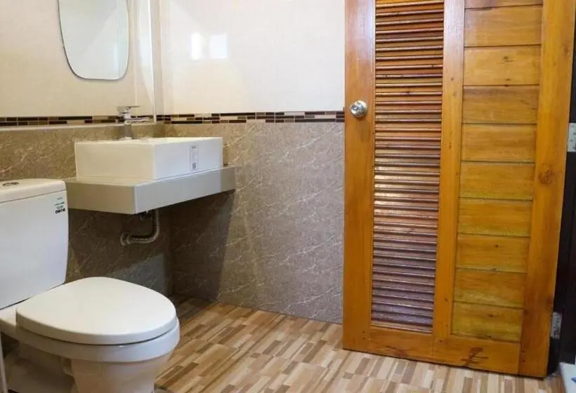 اتاق سوپریور, Capital O 75521 Sang Siri Apartment
